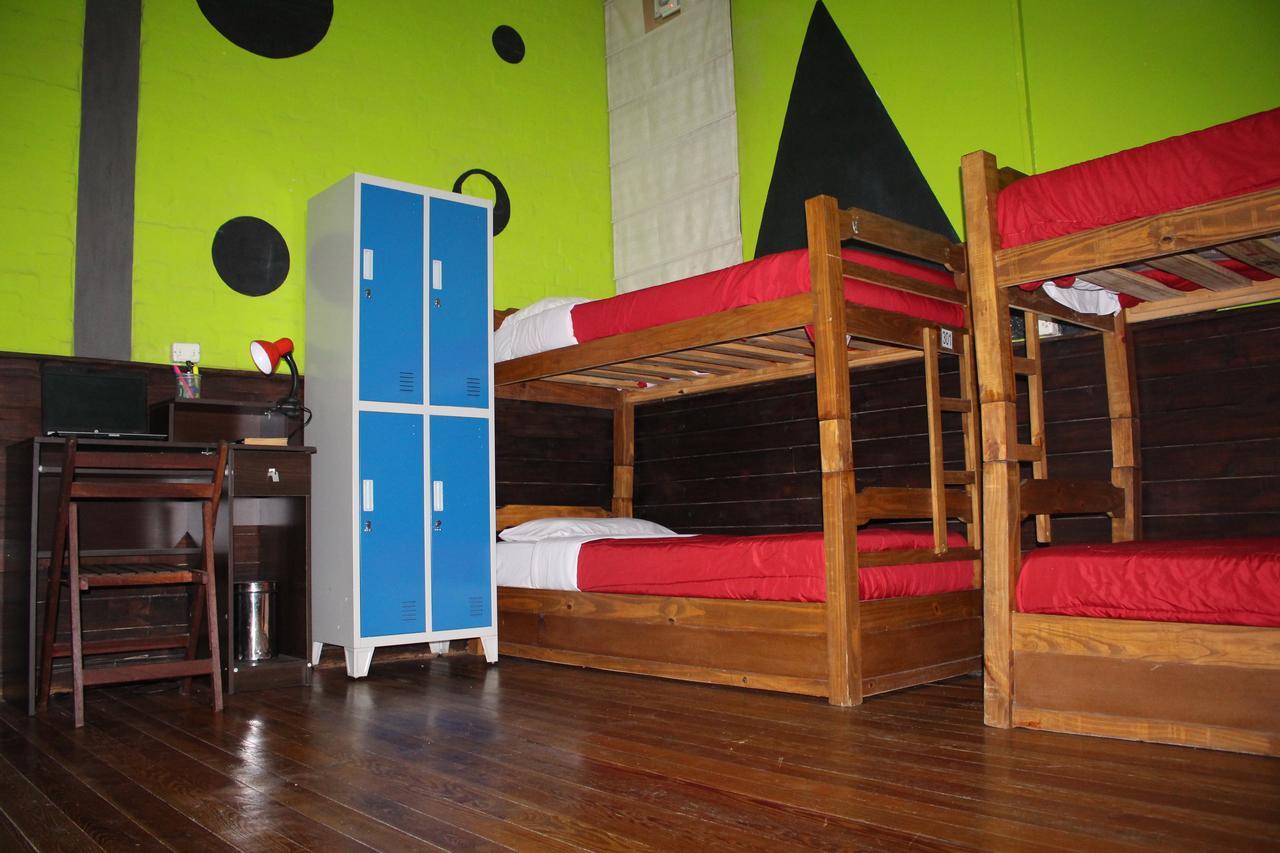 Happy Hostal *